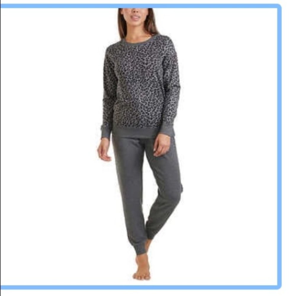 NWT Splendid 2 Piece Gray Leopard Pajama Set